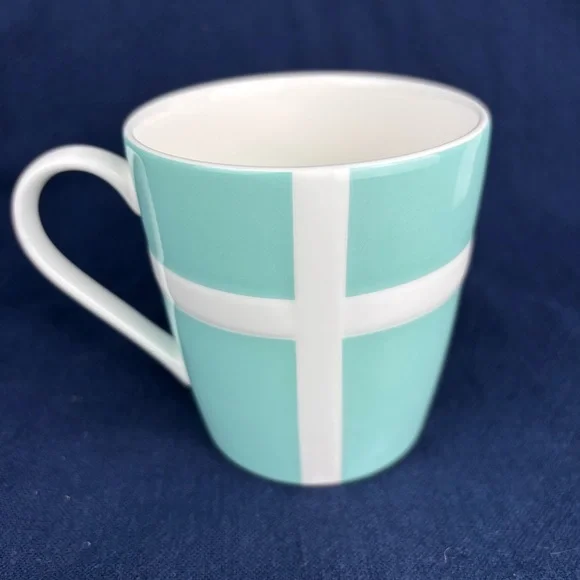Tiffany & Co Blue & White Bow Coffee / Tea Cup Perfect Gift Mother’s Day - Picture 4 of 6